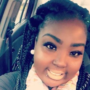 Meet your Posher, Candace